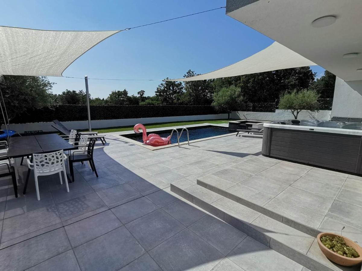 Piante - Pool, Whirlpool *